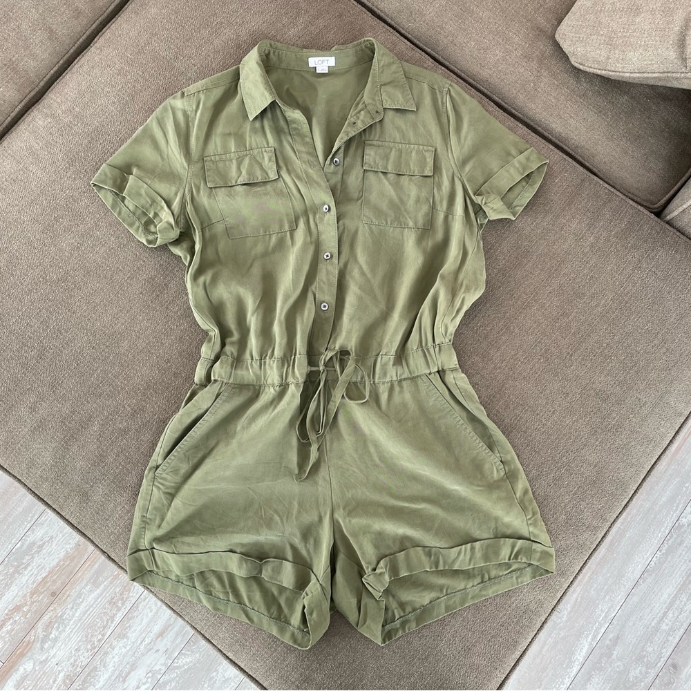 Loft shorts romper